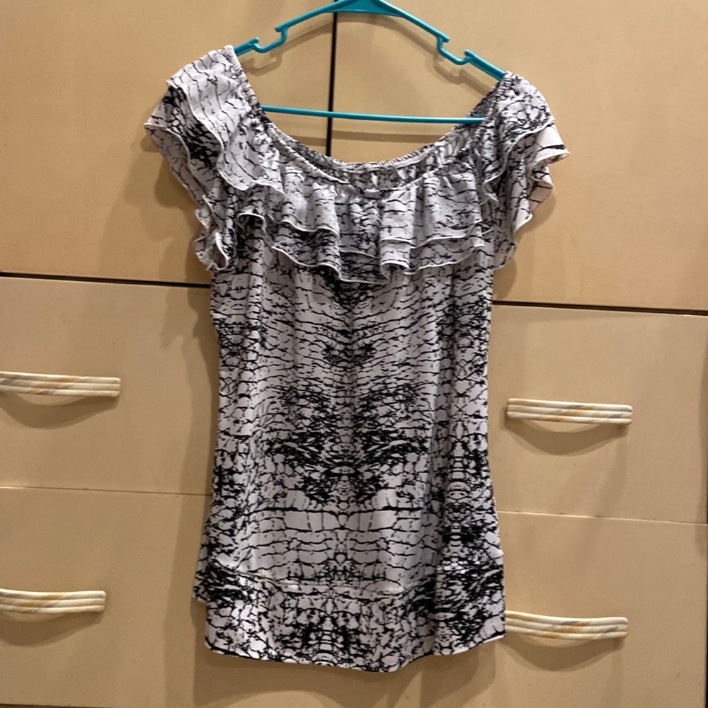 NEW Off the shoulder blouse
